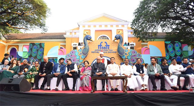 IFFI 2025 Begins In Style With A Grand Historic Carnival Parade