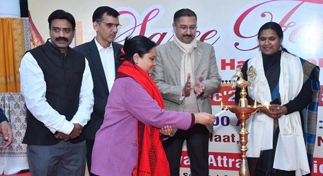 Exclusive Handloom Expo Brings India’s Saree Heritage To The Spotlight