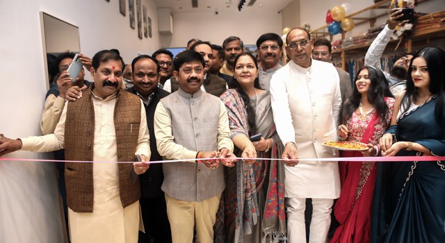 Premji Sarees & Suits Marks Noida Showroom Expansion