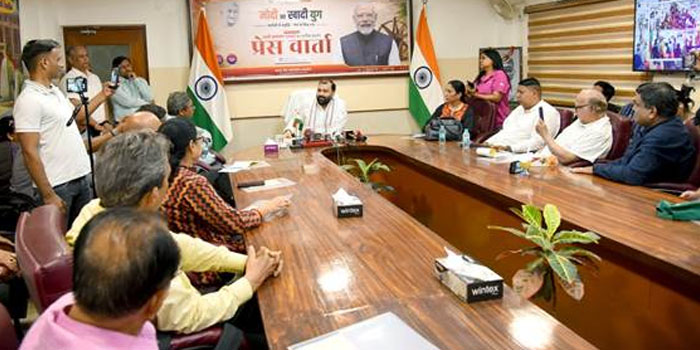 KVIC FY 2025-26 Data Shows Record Growth In Khadi Sales And Rural Employment Under PM Narendra Modi ‘Vocal For Local’ Vision