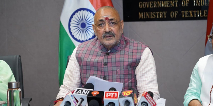 Indian Textile Sector Witnesses Unprecedented Growth Under PM Modi: Giriraj Singh